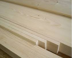 kayu jati belanda yang merupakan jenis kayu lunak