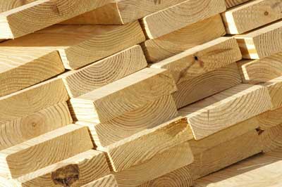 kayu hasil gergajian yang disusun untuk selanjutnya akan digunakan