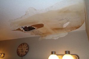 kerusakan plafon rumah